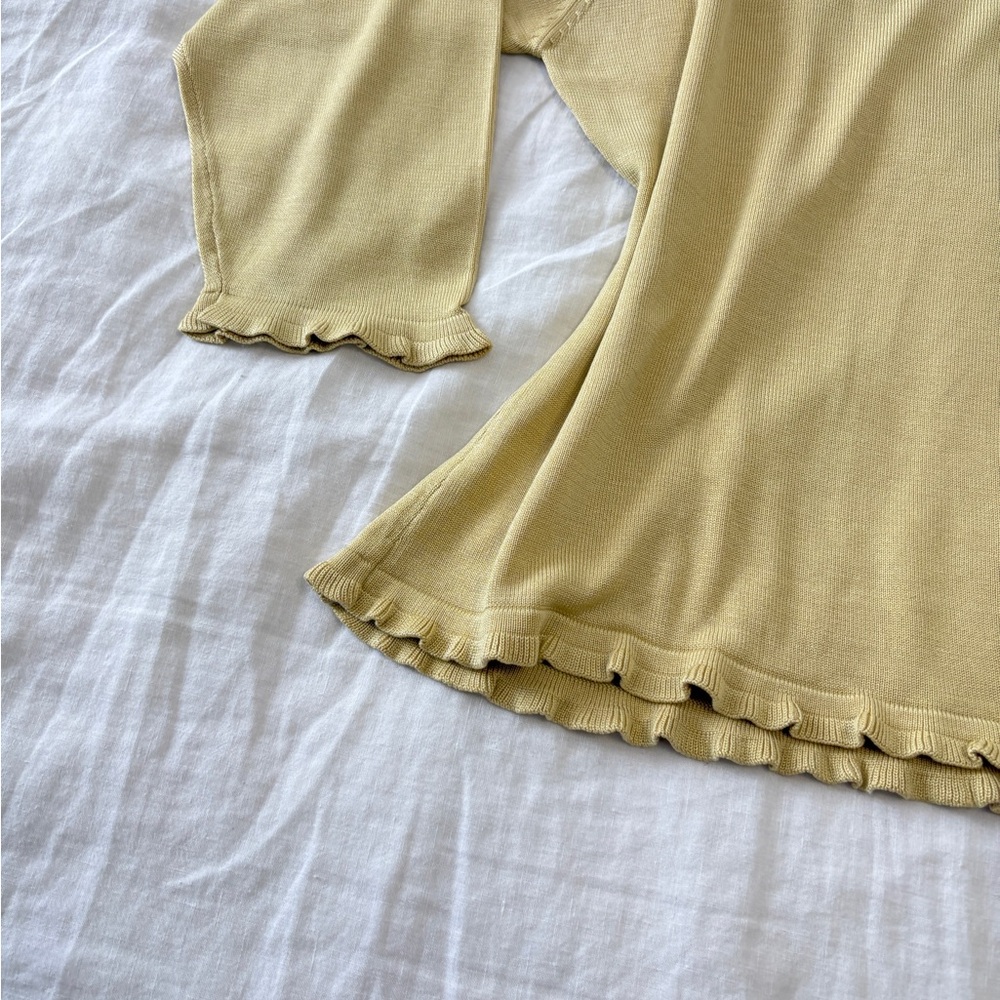 Light Yellow Ruffled Hem Knit Silk Top - Picture 5 of 7